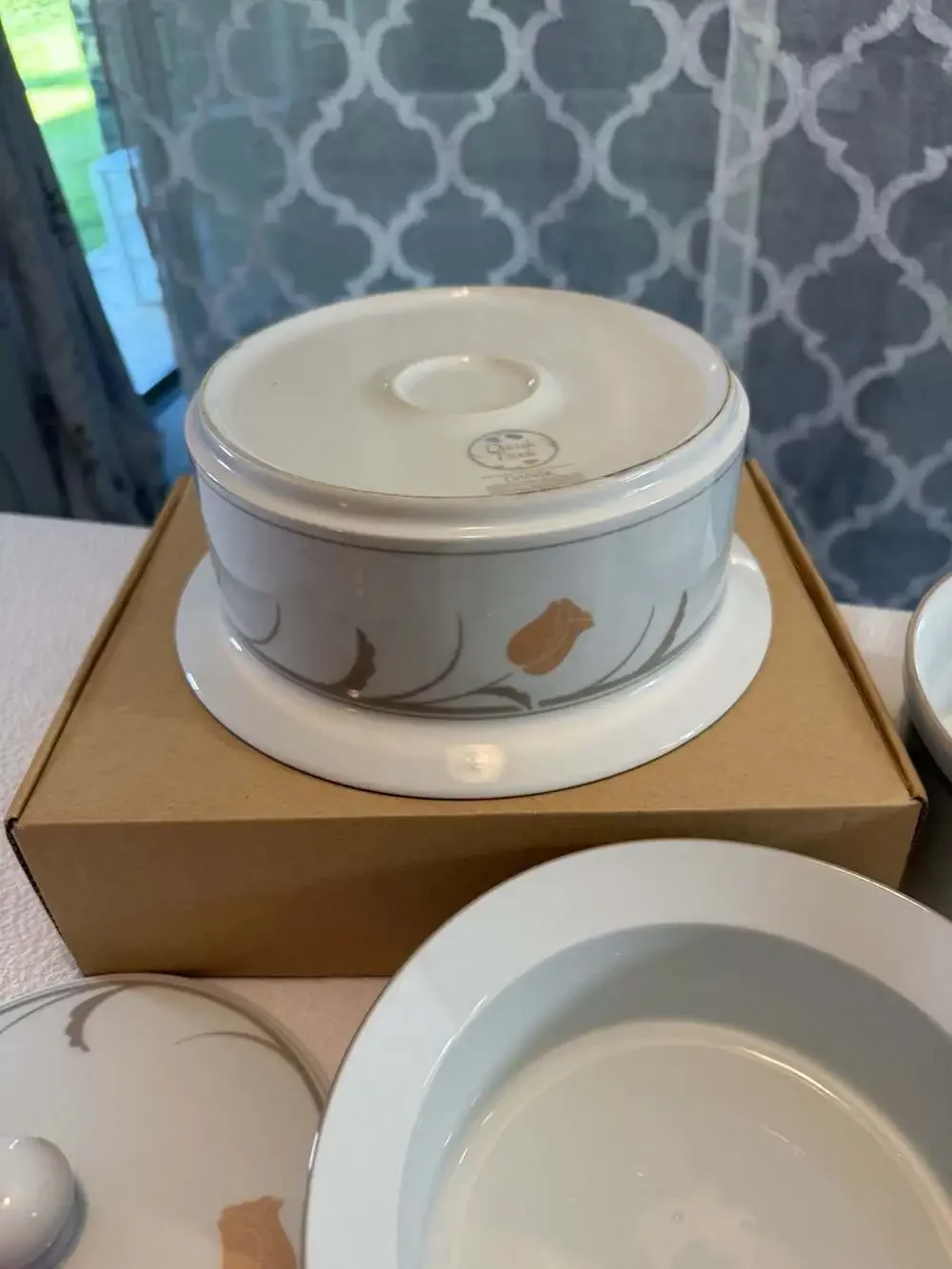 Dansk Tivoli Belles Fleurs 2 Quart Covered Casserole & Serving Bowls Set